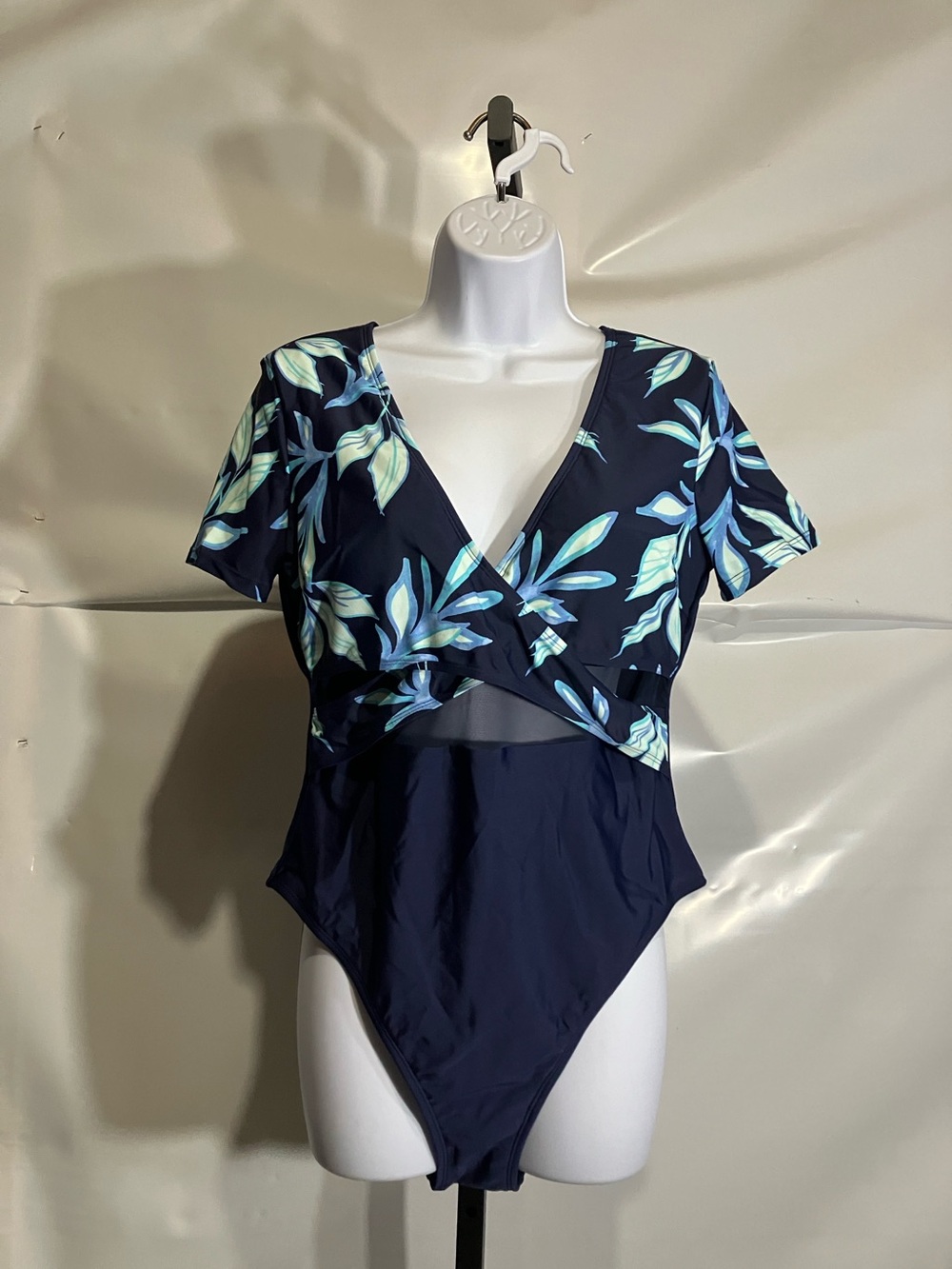 Women’s Navy Floral Wrap Kids One-Piece Swimsuit Size Large